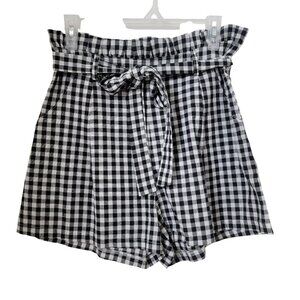 Romwe Size M (6) Black and White Gingham Paper Bag Belted Wide Leg Shorts